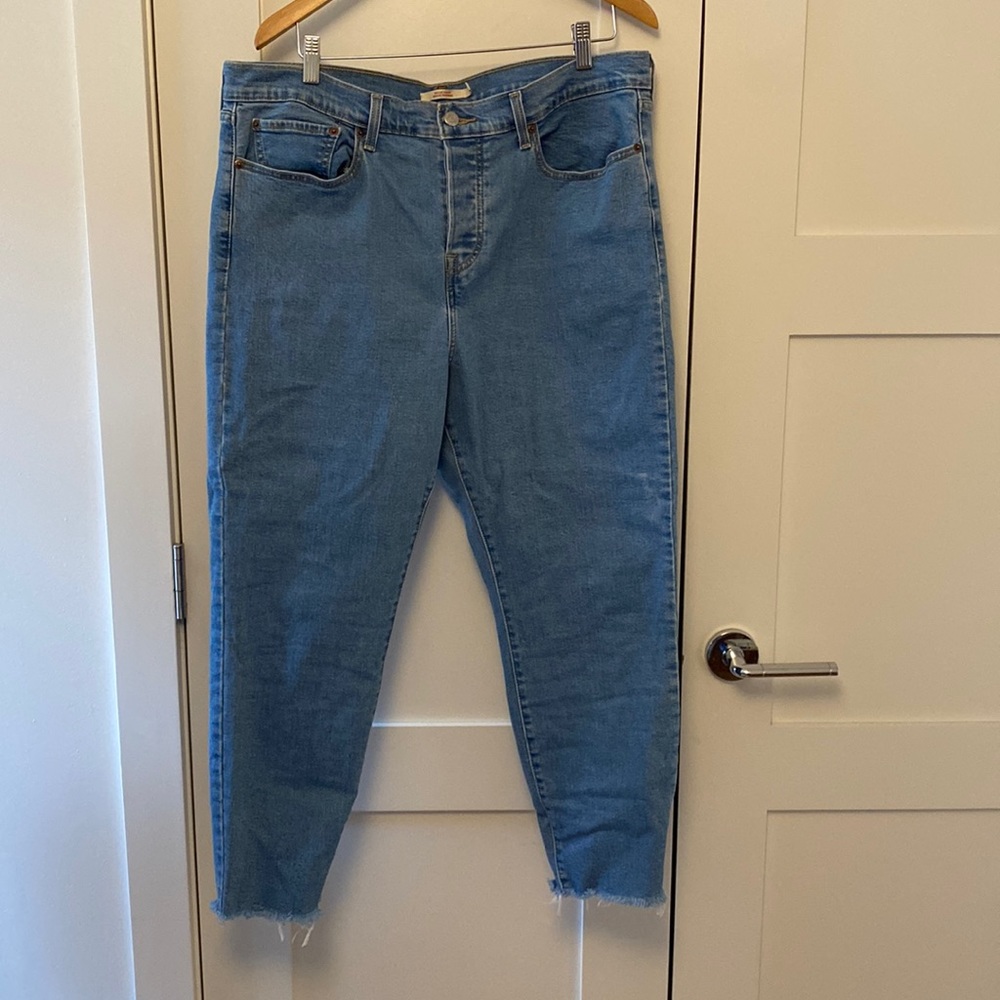 Levi's Blue Ankle Cropped Jeans Classic Fit